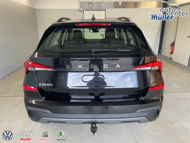 Skoda / KAMIQ / Schwarz / / / 115PS AHK+Kessy