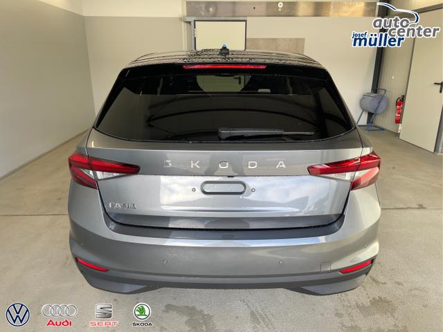 Skoda / Fabia / Grau / / / Selection 115PS DSG AHK+Dynamic+Kamera+Kessy+Alu16+Sitzheiz+Climatron+PDCvohi 