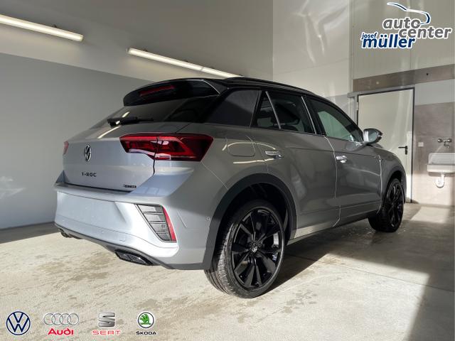 Volkswagen / T-Roc / [K2A2] Pyrit Silber Metallic / Dach Schwarz / / / 190PS 4M DSG Pano+AHK+Black+IQ.Light+IQ.Drive+eHeck+Kamera+Alu19