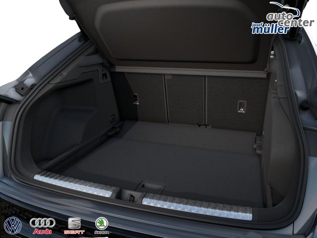 Audi Q3 Sportback NEU TFSI quattro S line TechPro+Matrix+AHK+Alu19+KlimaPlus+ExtSchwarz+DCC 