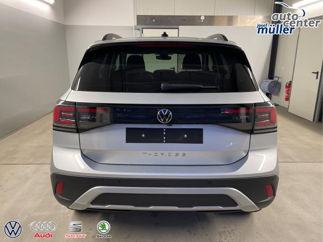 Volkswagen / T-Cross / Silber / / / 115PS DSG AHK+Navi+Kessy