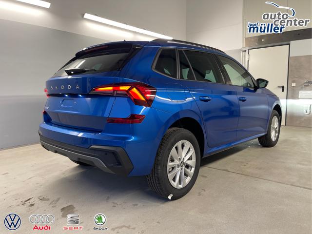 Skoda / KAMIQ / Blau / / / 115PS DSG Matrix+AHK+Kamera+PDC vor+hi+Kessy+Sitzheizung+GVL
