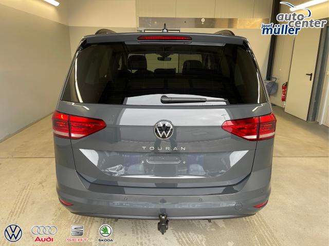 Volkswagen / Touran / Grau / / / 7Si+IQ.Light+TrailerAss+Cam