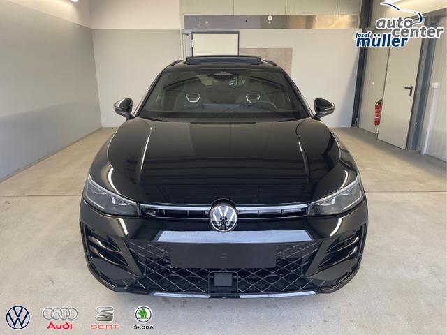 Volkswagen / Passat Variant / Schwarz / / / 265PS 4M Stdhz+Leder+AHK+DCC+Pano+Harman+Alu19+IQ.Drive+Black+HUD