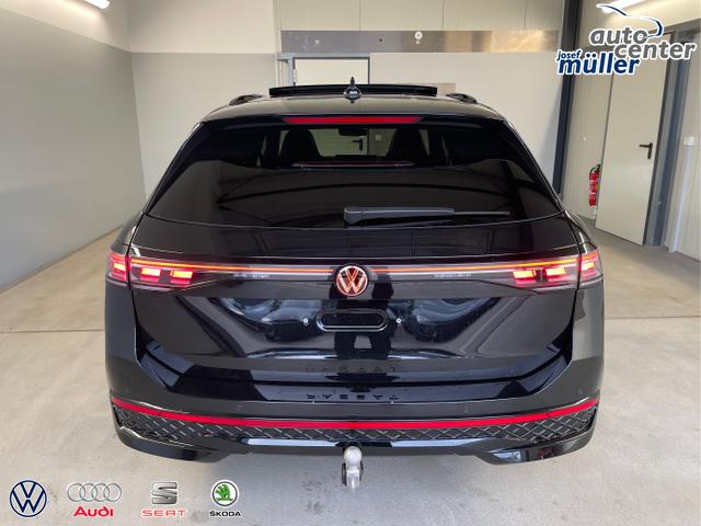 Volkswagen / Passat Variant / Schwarz / / / 265PS 4M Stdhz+Leder+AHK+DCC+Pano+Harman+Alu19+IQ.Drive+Black+HUD