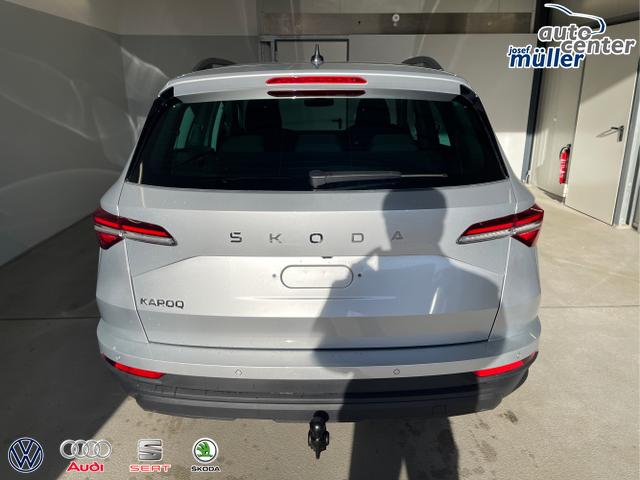 Skoda / Karoq / Silber / / / 150PS DSG AHK+Kamera+ACC+Kessy+Kamera+ParkPilot vo+hi+App