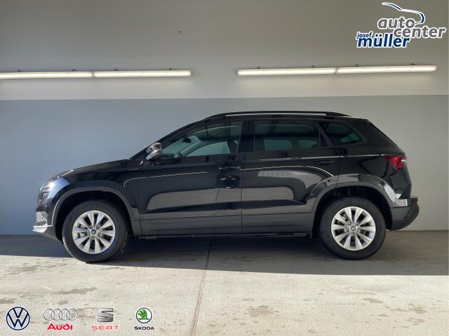 Skoda / Karoq / Schwarz / / / 150PS DSG AHK+Kamera+ACC+Kessy+Kamera+ParkPilot vo+hi+App