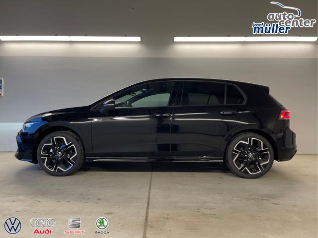 Volkswagen / Golf / Schwarz / / / 150PS DSG+Black Style