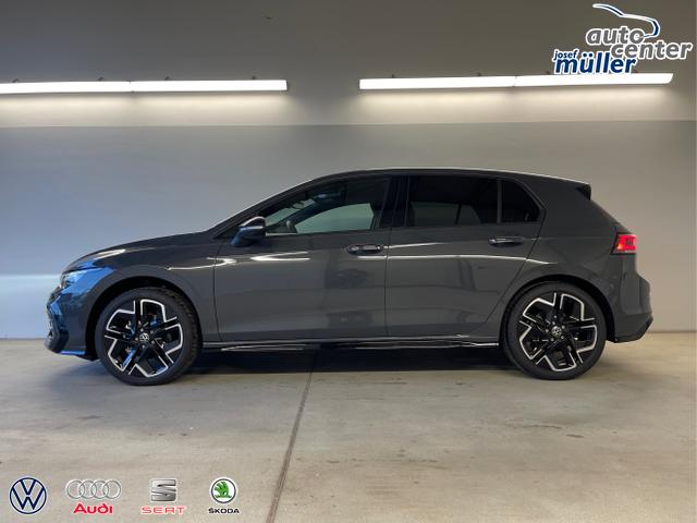 Volkswagen / Golf / Grau / / / 150PS DSG+Black Style