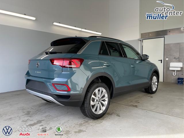 Volkswagen / T-Roc / Blau / / / 150PS AHK+Keyless+Kamera+ACC+Sitzheiz+Climatronic+Alu17