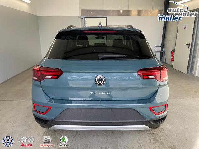 Volkswagen / T-Roc / Blau / / / 150PS AHK+Keyless+Kamera+ACC+Sitzheiz+Climatronic+Alu17