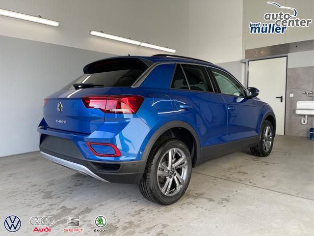 Volkswagen / T-Roc / Blau / / / 150PS AHK+Keyless+Kamera+ACC+Sitzheiz+Climatronic+Alu17