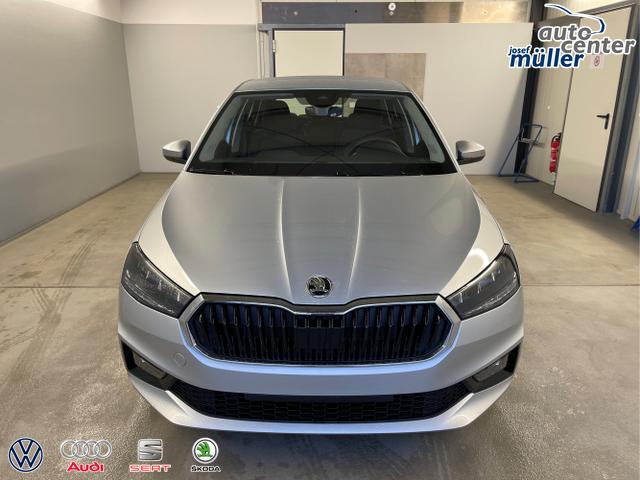 Skoda / Fabia / Silber / / / 95PS AHK+Sitzheizung+Lenkradheizung