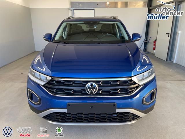 Volkswagen / T-Roc / Blau / / / 150PS AHK+Keyless+Kamera+ACC+Sitzheiz+Climatronic+Alu17