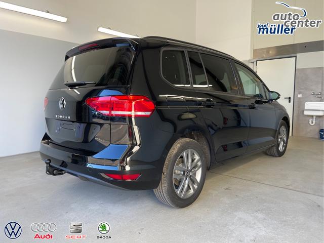 Volkswagen / Touran / Schwarz / / / 1.5 TSI DSG 7Sitz+AHK+IQ.Light+Kamera+Navi+eHeck+Keyless+Sitzheiz