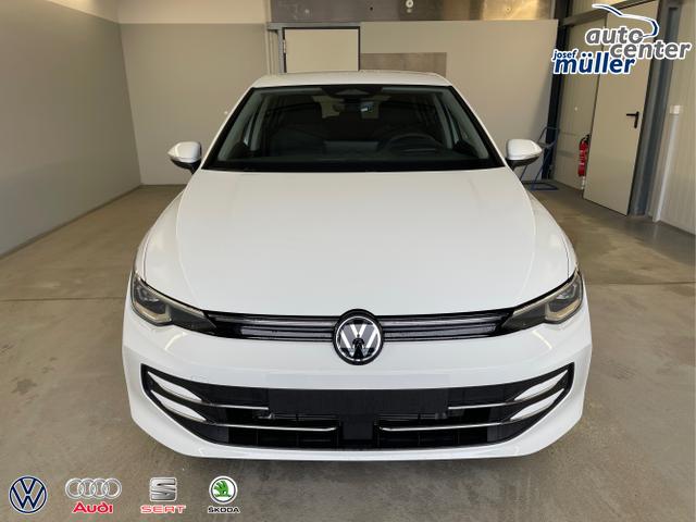 Volkswagen / Golf / Wei&szlig; / / / 1.5 eHybrid 150kW/204PS DSG IQ.Light+Navi+Travel Assist+HUD+Winterpaket
