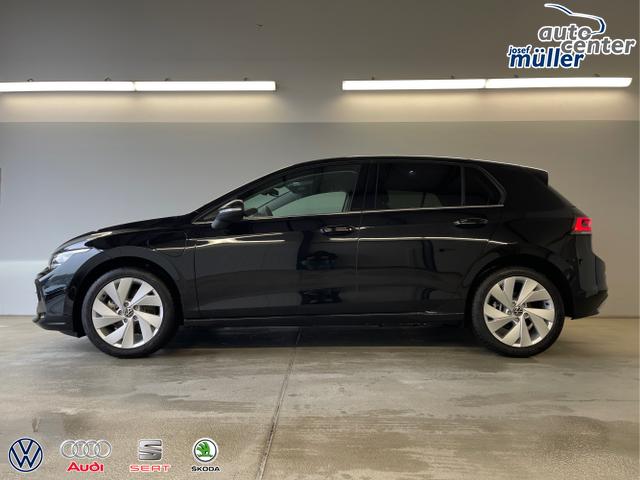 Volkswagen / Golf / Schwarz / / / 1.5 eHybrid 150kW/204PS DSG IQ.Light+Navi+Travel Assist+HUD+Winterpaket