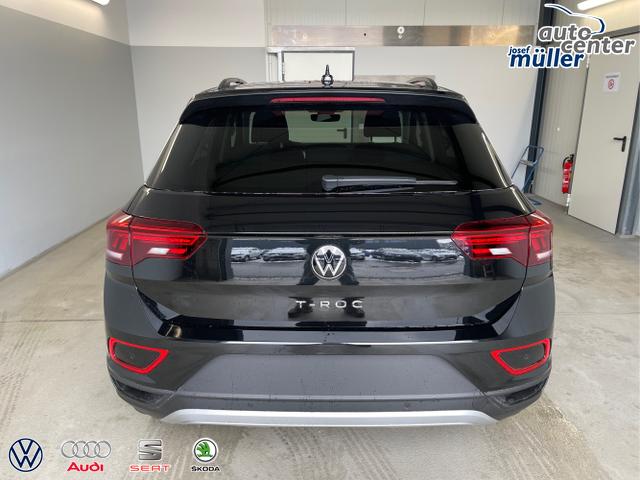 Volkswagen / T-Roc / Schwarz / / / 150PS DSG AHK+Kessy+Kamera+ACC+Sitzheiz+Navi+IQ.Drive