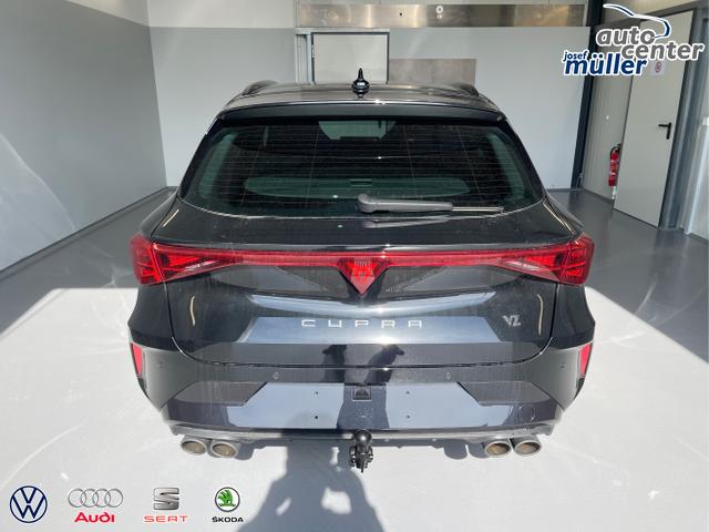 Cupra / Leon Sportstourer / Schwarz / / / 333PS DSG 4Drive Matrix+Navi+AHK+Alu19+Sitzheiz+IntelligentDrive