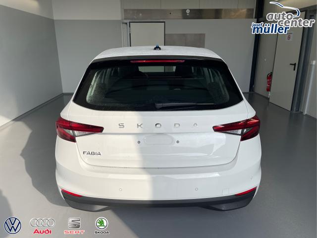 Skoda / Fabia / Wei&szlig; / / / 95PS GV4+AHK+Sitzheiz+Lenkradheiz+Climatronic+Tempomat+PDC