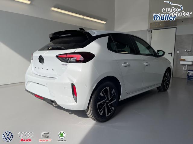 Opel / Corsa / Wei&szlig; / / / 110PS Automatik Navi+Acc+Sitzheizung+Kamera+Keyless