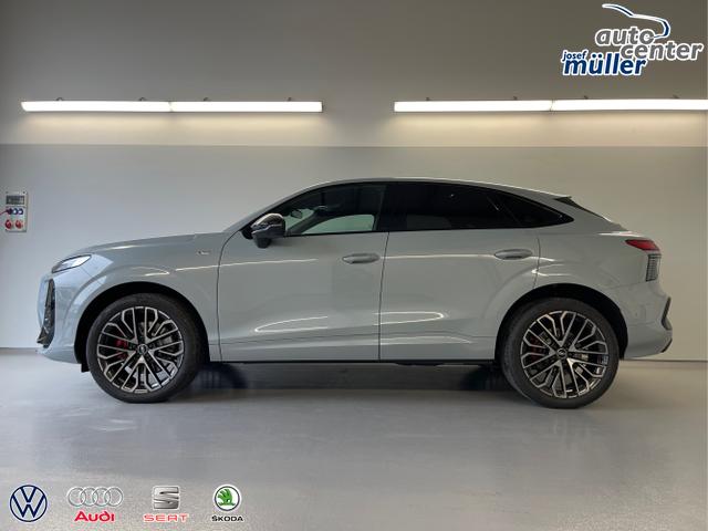 Audi / Q3 Sportback / Grau / / / TFSI 265 PS quattro S line Pano+TechPro+Matrix+AHK+HUD+Alu20+KlimaPlus+DCC+SONOS