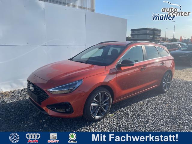 Hyundai i30 Kombi - PREMIUM NAVI SHZ RFK PDC LED SmartKey