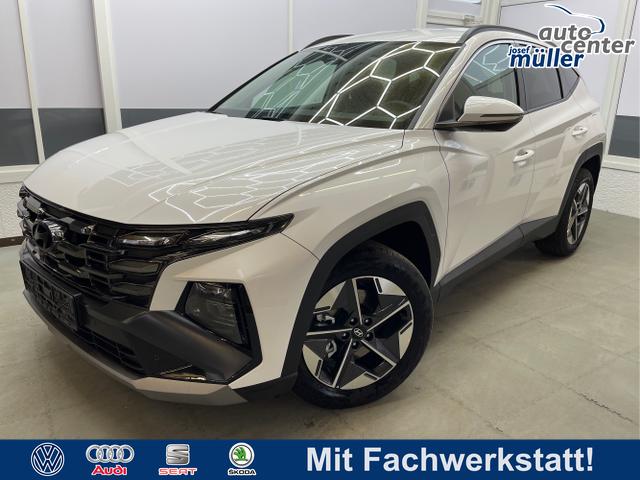 Hyundai TUCSON - PREMIUM NAVI SHZ RFK PDC v+h 18ALU TOTWINKEL TEILLEDER