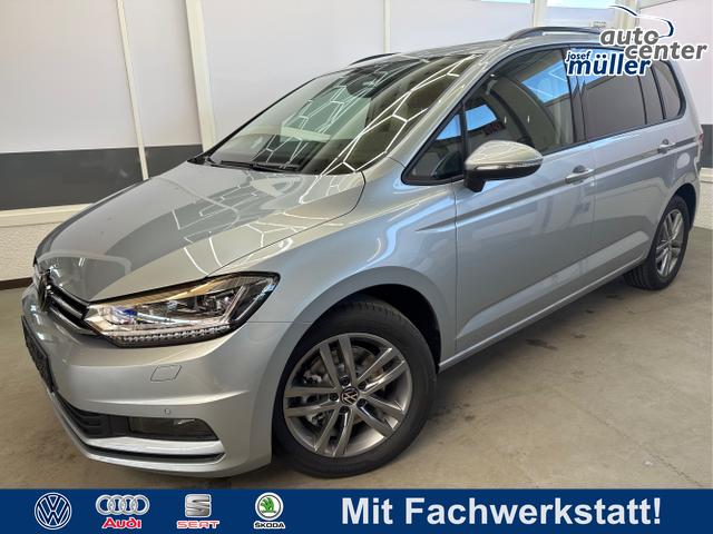 Volkswagen Touran - Family 1.5 TSI DSG NAVI PANO ACC SHZ