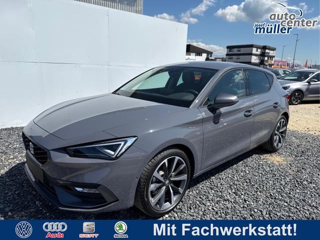 Seat Leon - FR AHK NAVI MATRIX SHZ ACC KESSY