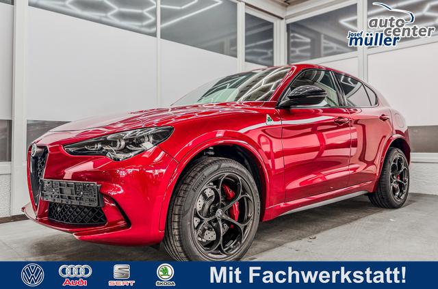 Alfa Romeo Stelvio - QUADRIFOGLIO VERDE AKRAPOVIC Technologie-Paket