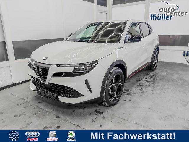 Alfa Romeo Junior - Speciale IBRIDA MATRIX ACC KEYLESS NAVI