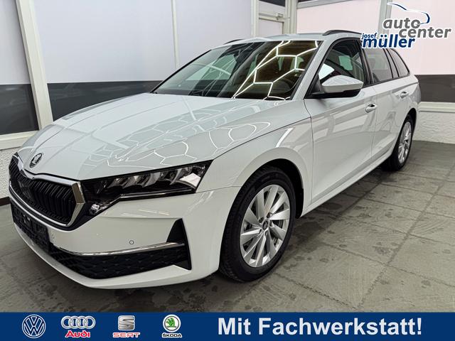 Skoda Octavia Combi - Selection DSG ACC NAVI BSD