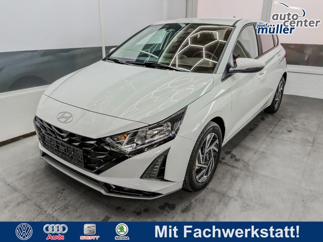 Hyundai i20 - COMFORT DCT NAVI SHZ RFK ALU PDC