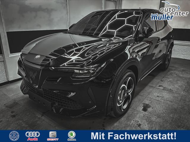 Alfa Romeo Junior - SPORT SPECIALE DCT ACC MATRIX NAVI KEYLESS