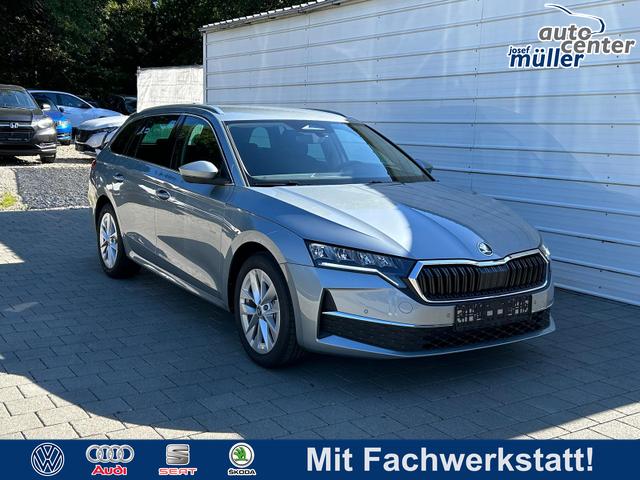 Skoda Octavia Combi - Selection Kombi 1.5 TSI DSG AHK*Android Auto*ACC*SHZ*E-Heck*Keyless*Kamera*2Z Klimaauto