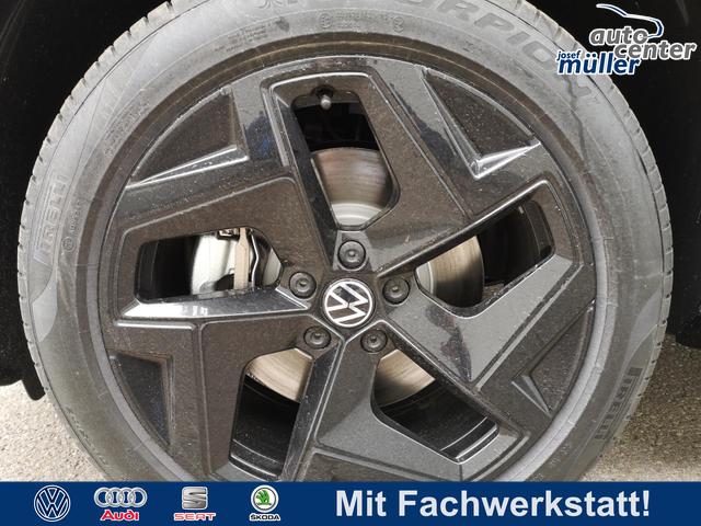 Volkswagen Tiguan - 2.0 TDI 110 kW R-Line DSG Head Up Black 360 AHK