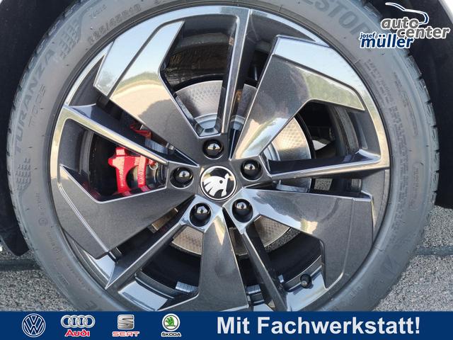 Skoda Octavia Combi - 2.0 TSI 195 kW RS Kombi 2.0TSI Pano Matrix Area AHK Sound GV5