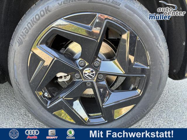 Volkswagen Tiguan - 2.0 TDI 110 kW R-Line DSG Head Up Black 360 AHK