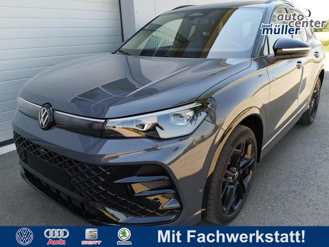 Volkswagen Tiguan - 2.0 TSI 195 kW 4Motion R-Line 2.0TSI Navi 360 AHK Pano