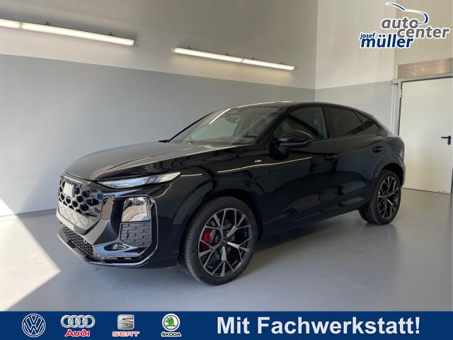Audi Q3 - Sportback NEU TFSI 265 PS quattro S line Pano+TechPro+Matrix+AHK+HUD+Alu20+KlimaPlus+DCC+SONOS