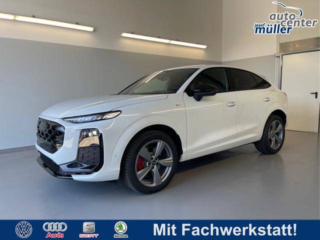 Audi Q3 - Sportback NEU TFSI quattro S line TechPro+Matrix+AHK+Alu19+KlimaPlus+ExtSchwarz+DCC