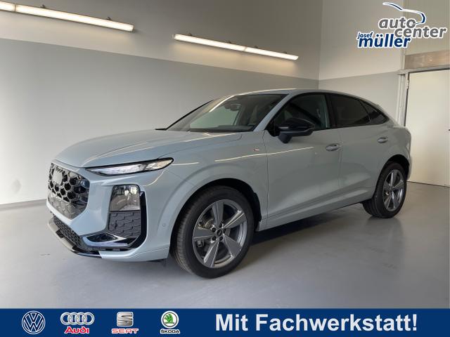 Audi Q3 - Sportback NEU TFSI quattro S line Tech+AHK+Alu19+LEDplus+KlimaPlus+ExtSchwarz