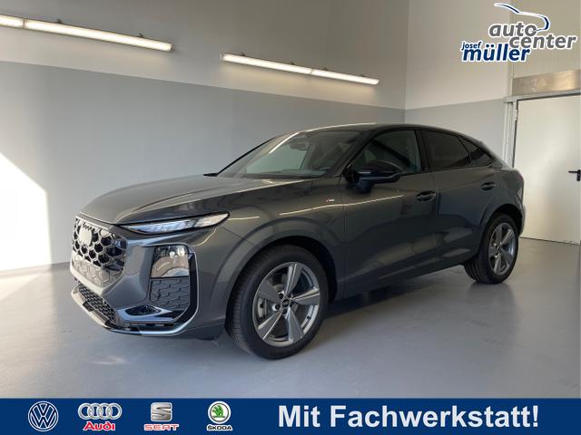 Audi Q3 - Sportback NEU TFSI quattro S line Tech+AHK+Alu19+LEDplus+KlimaPlus+ExtSchwarz