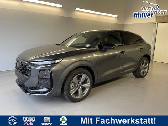 Audi Q3 - Sportback NEU TFSI quattro S line Tech+AHK+Alu19+LEDplus+KlimaPlus+ExtSchwarz