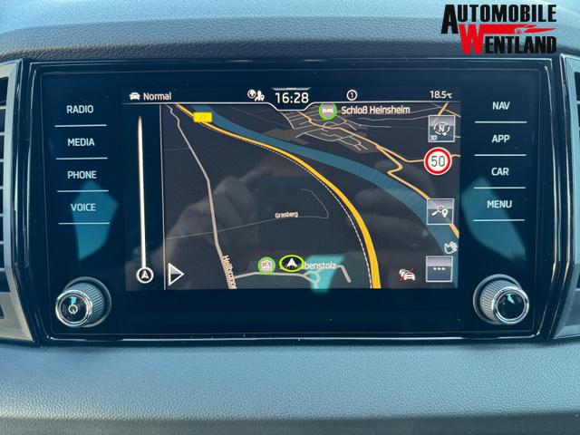 Skoda Karoq 2,0 TDI DSG Sportline 3ZKlima ACC 4x Sitzheizung 2x Einparkhilfe Anh&auml;ngerkupplungKamera 5J Garantie beheizte Windschutzscheibe 