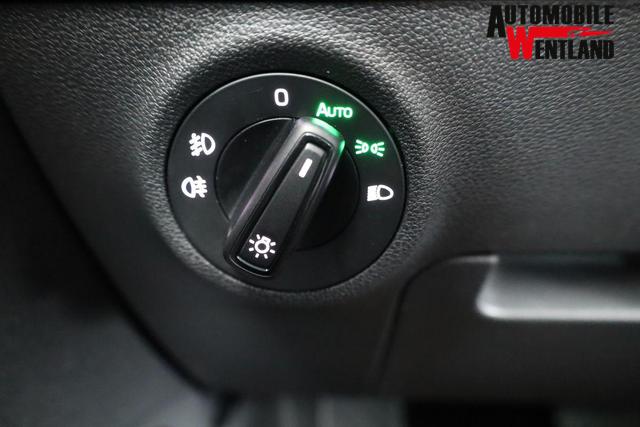 Skoda Karoq Selection 1.5 TSI DSG Selection, AHK, Navi, Kamera, el. Klappe, LED, Winter, sofort 