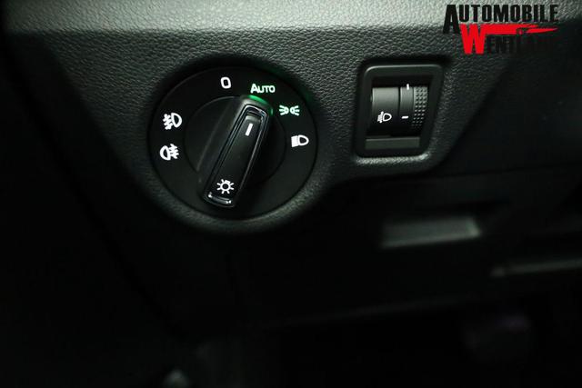 Skoda Kamiq Selection 1.0 TSI DSG 130 Jahre, LED, Side, ACC, Kamera, el. Klappe, Winter, 17-Zoll 