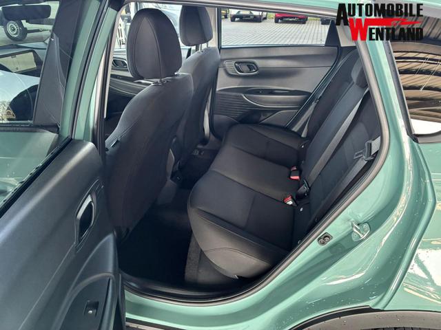 Hyundai BAYON Comfort 1.2 GDI 79 PS 5MT / LED Tempomat Navi R&uuml;ckfahrkamera Alu 16" 