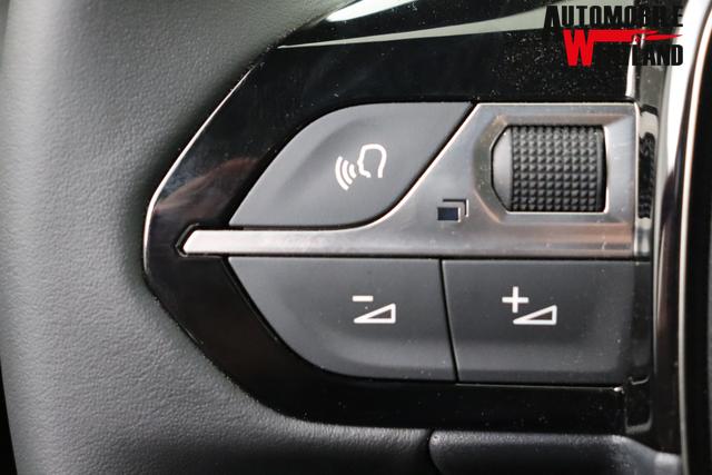 Peugeot 2008 Style Hybrid 145 e-DSC6 